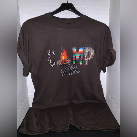 Everyone loves a tee shirt Camp life - Picture 2 of 3